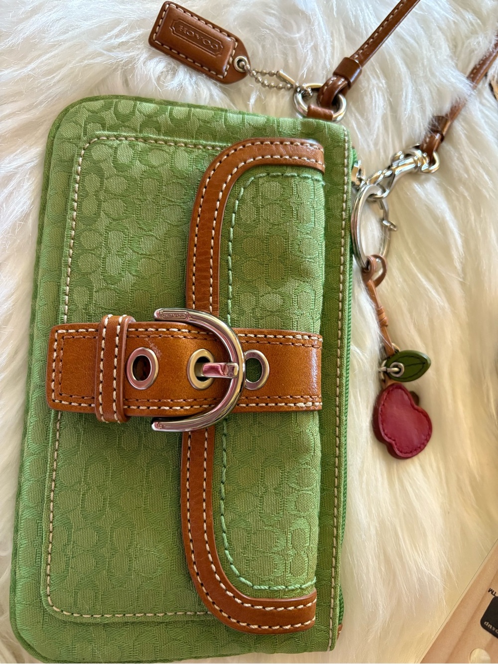 VINTAGE COACH Y2K GREEN SIGNATURE C SOHO JACQUARD AND LEATHER WRISTLET & KEYFOB - Picture 9 of 14